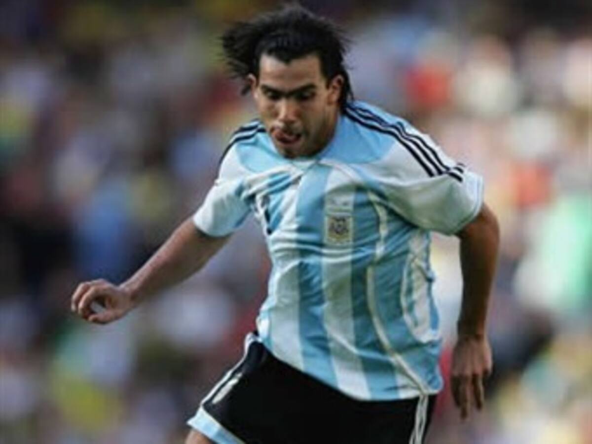 Técnico de Argentina deja en duda próximas convocatorias a Carlos Tévez
