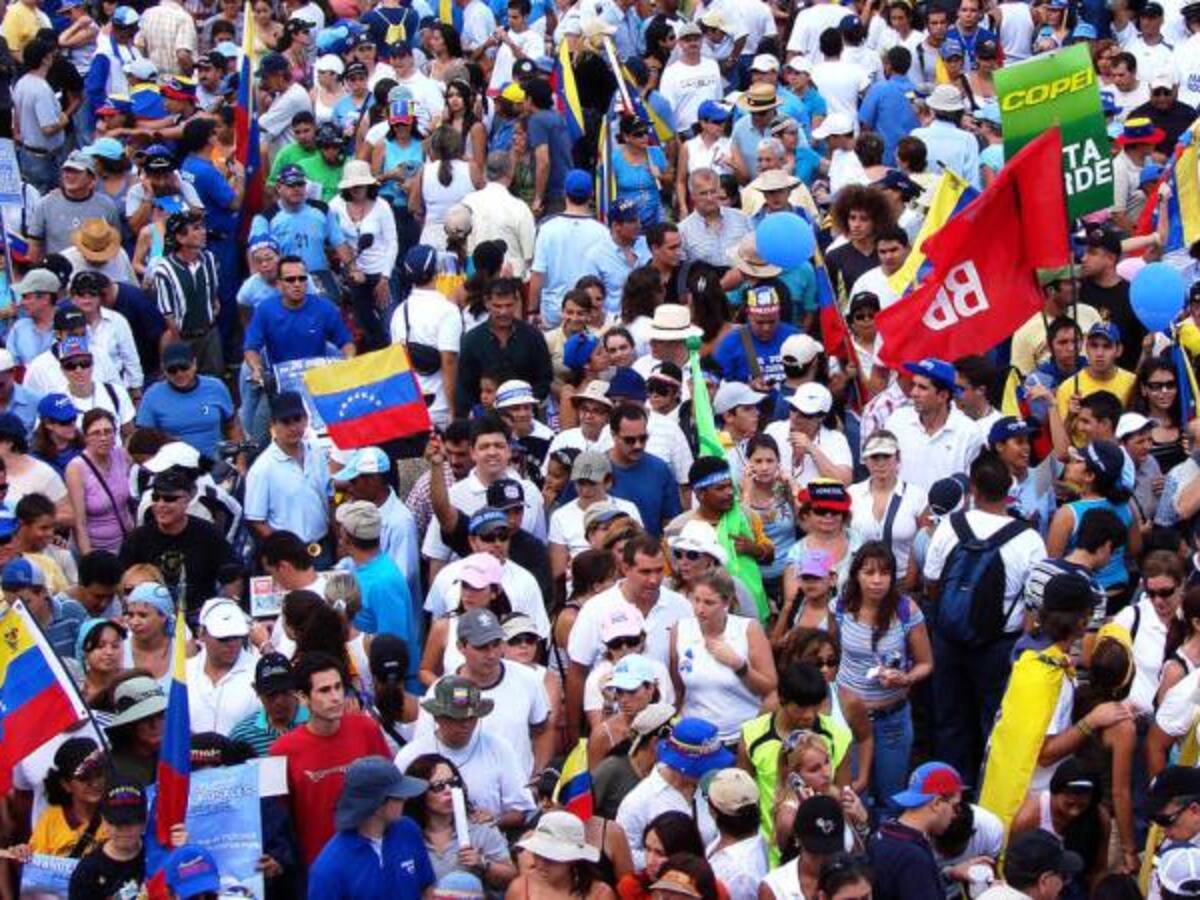 Venezolanos por trochas también buscan comida en la frontera