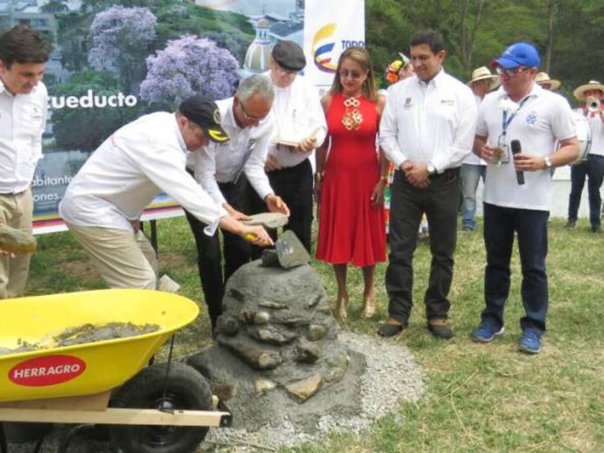 Vicepresidente colocó primera piedra para ampliación de Bocatoma en Ibagué