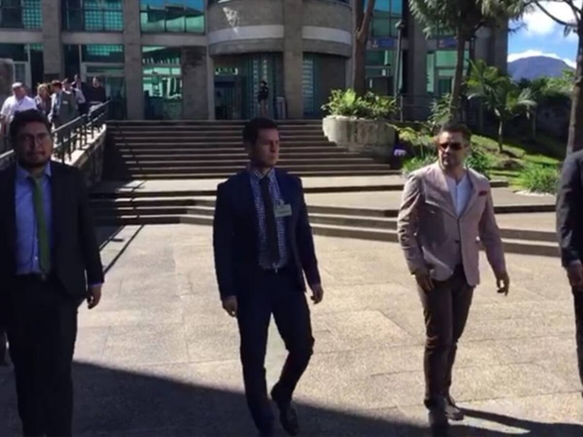 Familiares de ecuatorianos asesinados en frontera llegan a la Fiscalía Colombiana