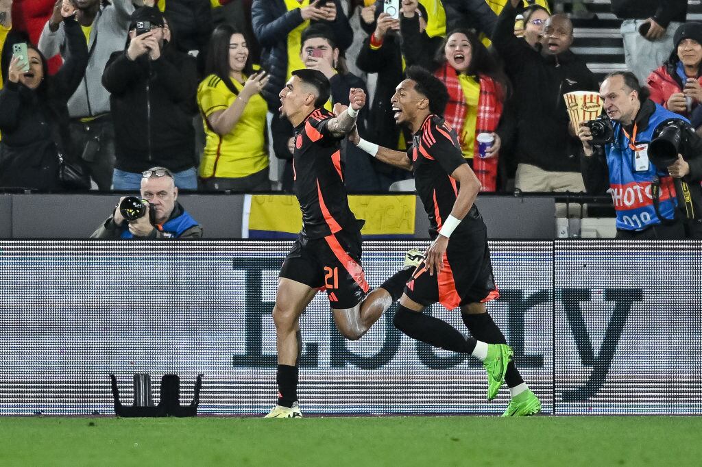 Colombia y Rumania en el ranking FIFA / Getty Images