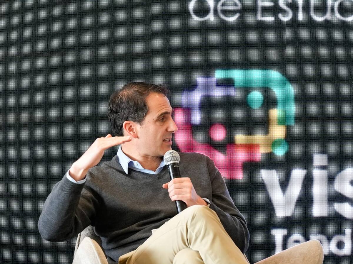 ¿Futuro oscuro en el país? Expertos dialogan sobre el desafío energético para 2025