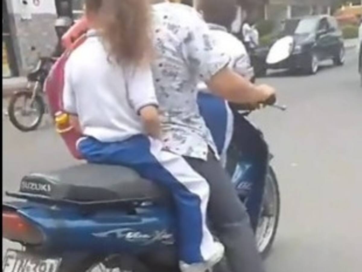 Nuevas imprudencias en moto con menores a bordo