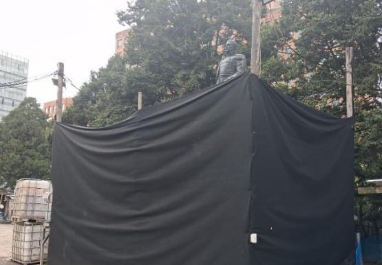 Estatua del general Anzoátegui en Bogotá está cubierta por las obras. Foto: Suministrada IDPC.