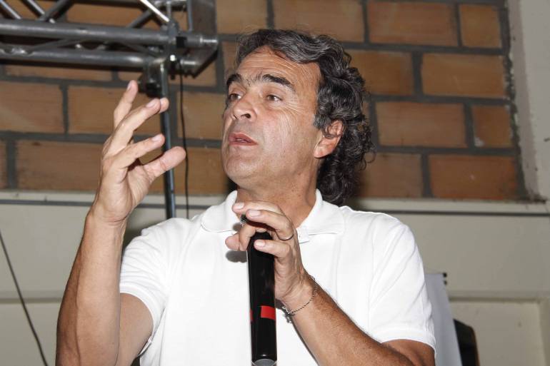 Ex gobernador Sergio Fajardo se unió a la campaña por el SI