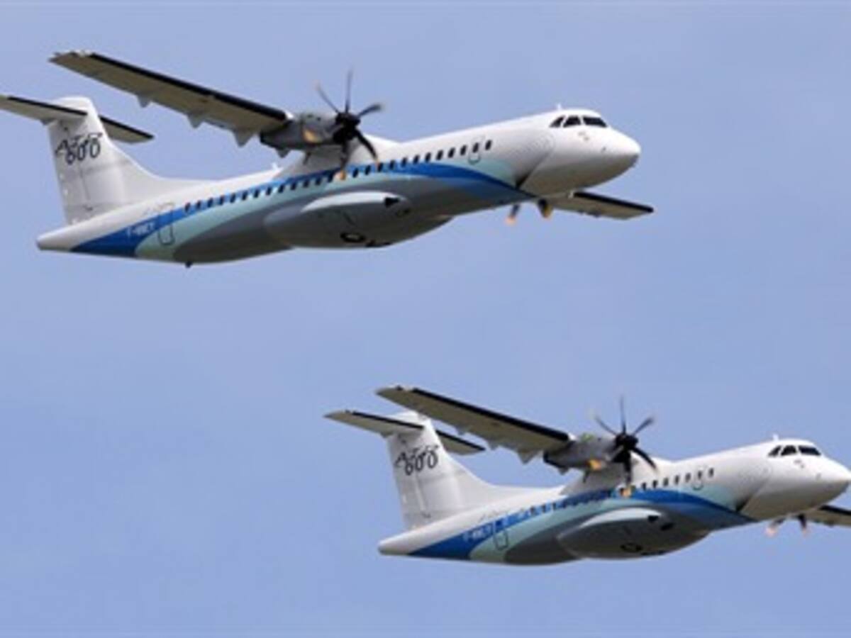 Avianca recibe en París el primero de los nuevos aviones ATR 72-600
