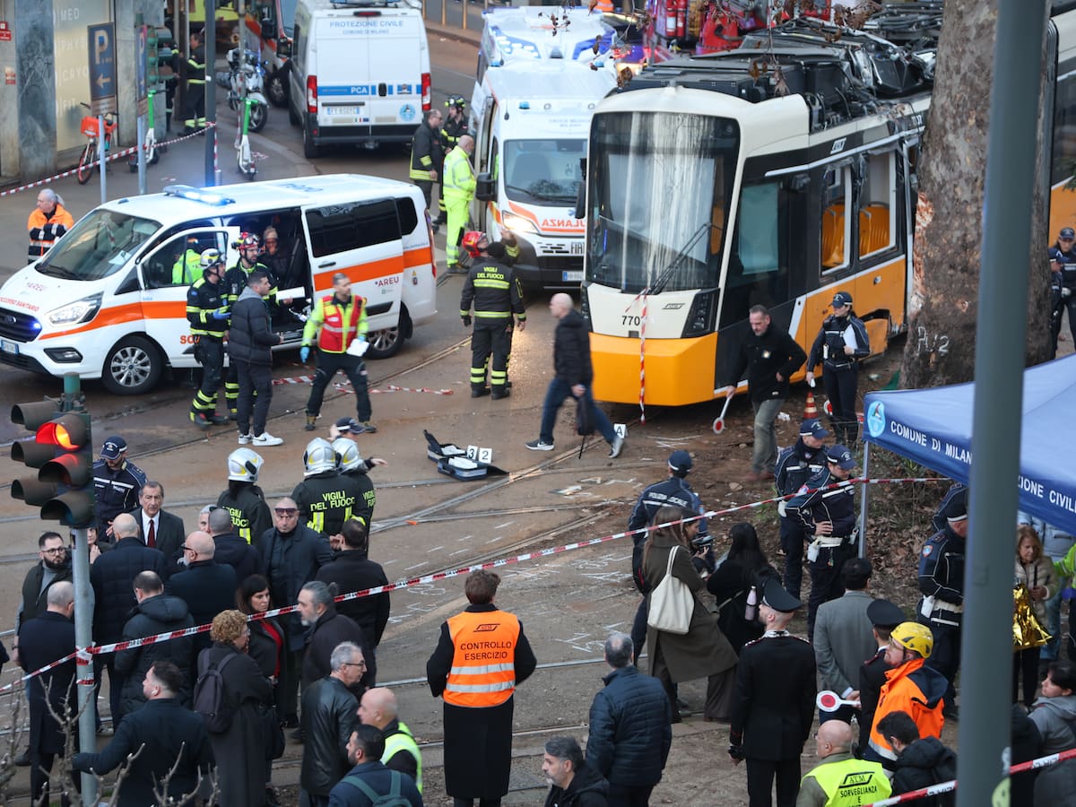 Milán: descarrilamiento de tranvía deja dos muertos y 48 heridos , ¿qué pasó?