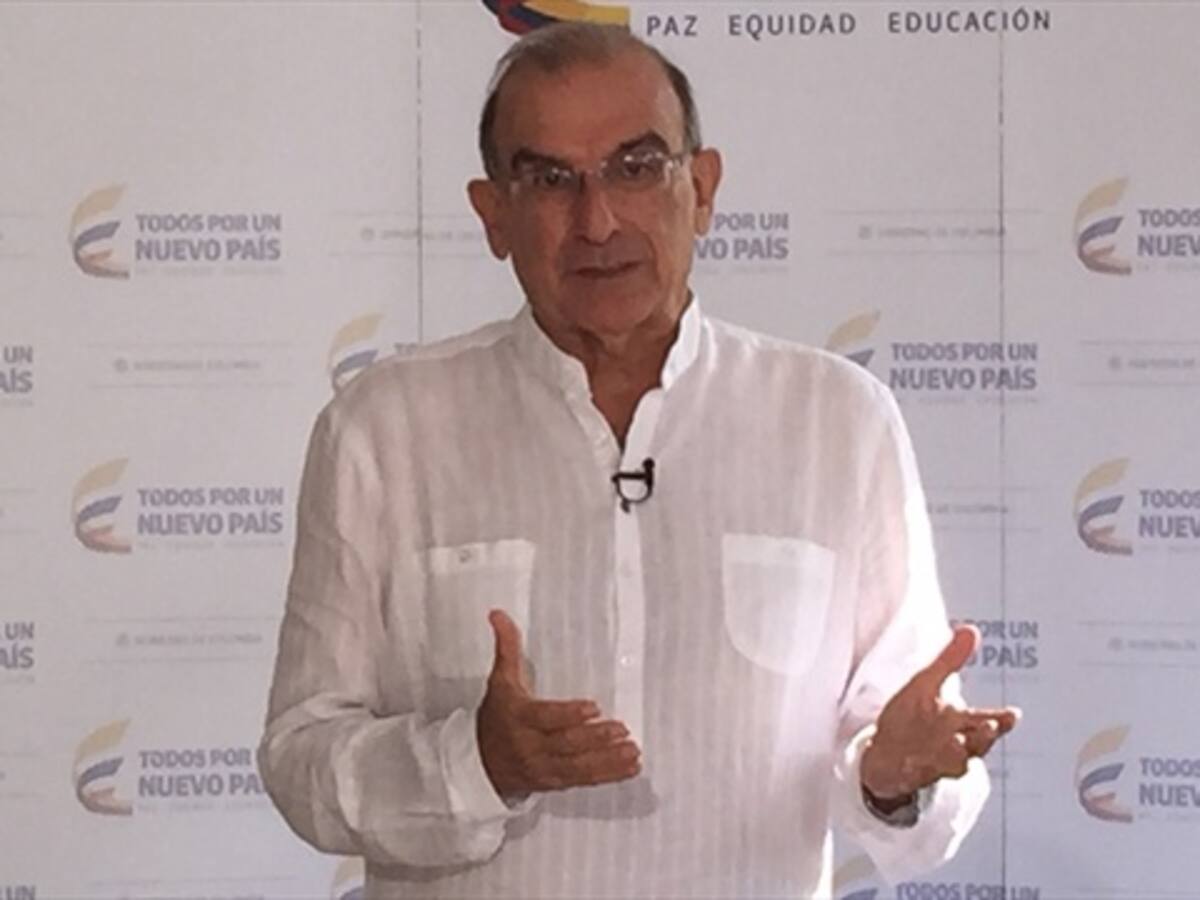 Quiero insistir nuevamente en conversar con el uribismo: De la Calle