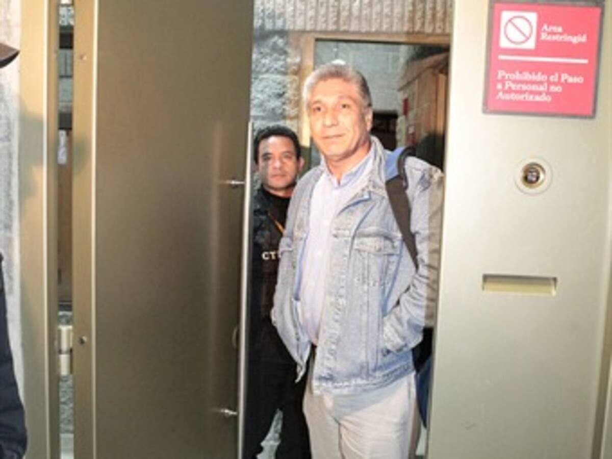 Familiares de Sigifredo López exigen trato digno para el exdiputado
