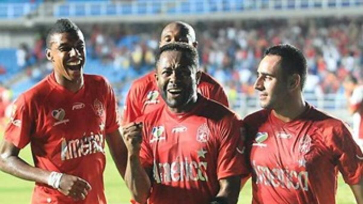 América se ratifica entre los ocho. Hoy se definen binomios para cuartos de final