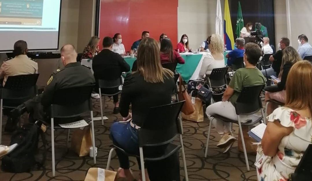 Encuentro en Pereira del superintendente de Salud