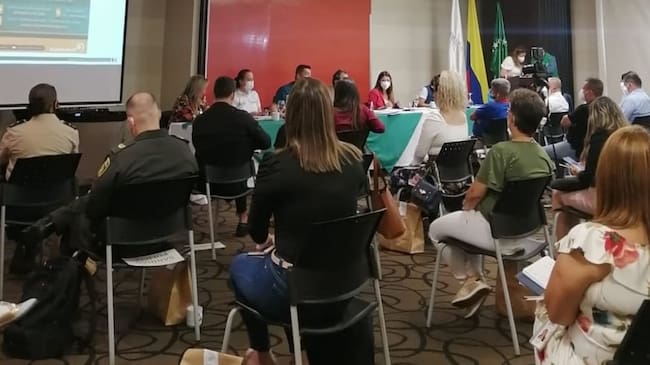 Encuentro en Pereira del superintendente de Salud