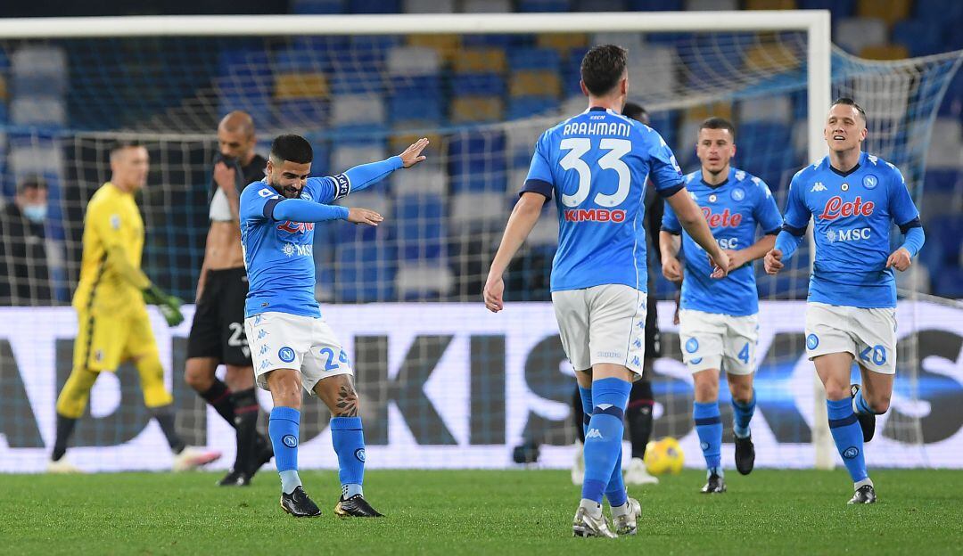 Napoli en su victoria ante Bologna