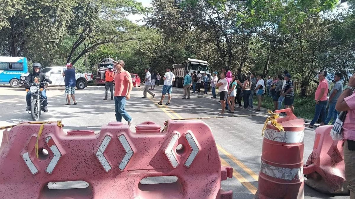 Comunidad de Riverita se moviliza por acceso vial digno