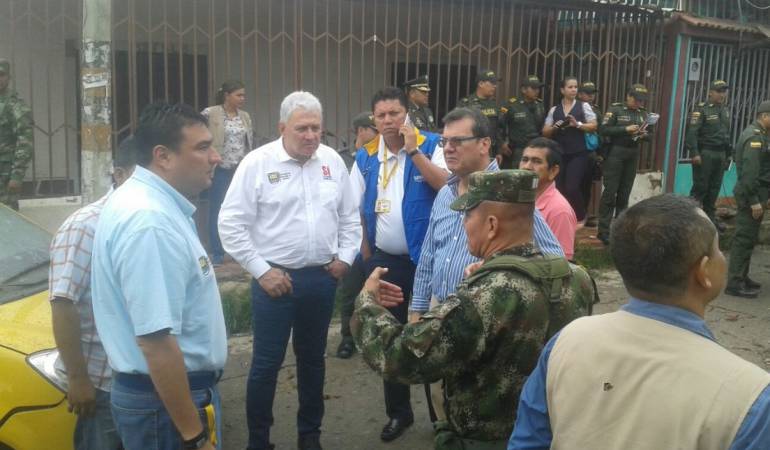 Alcalde Cesar Rojas Ayala visito el lugar del atentado al ESMAD