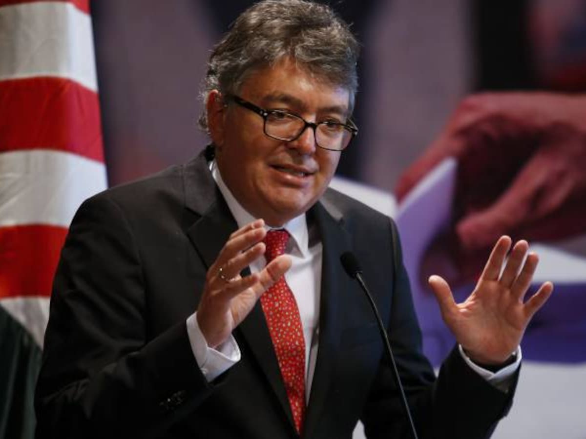 Mauricio Cárdenas, mejor ministro de Hacienda del mundo
