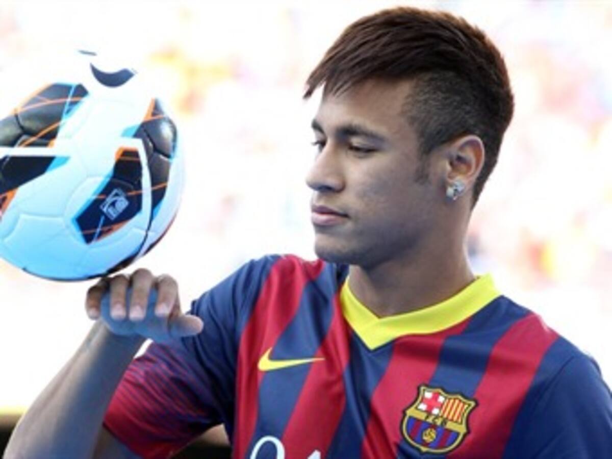 Nuevo Barcelona de Neymar y Martino inicia la defensa del título