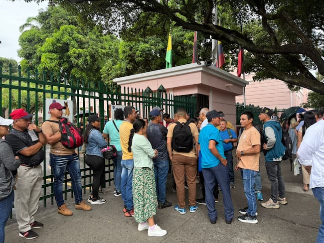 Campesinos protestaron en la Gobernación de Norte de Santander. / Foto: Caracol Radio.