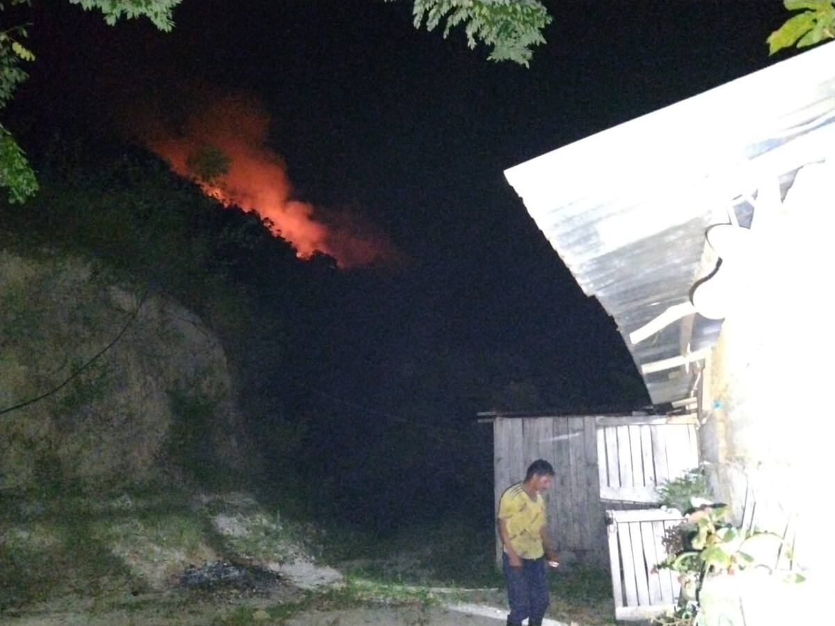 Incontrolable incendio en El Playón