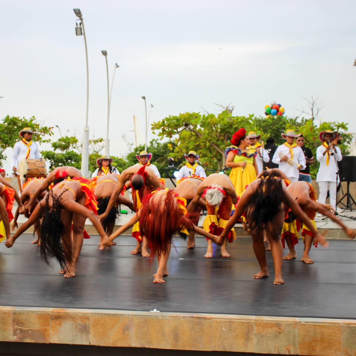 Maestros de danza serán becados tras alianza entre IPCC y Universidad de San Buenaventura