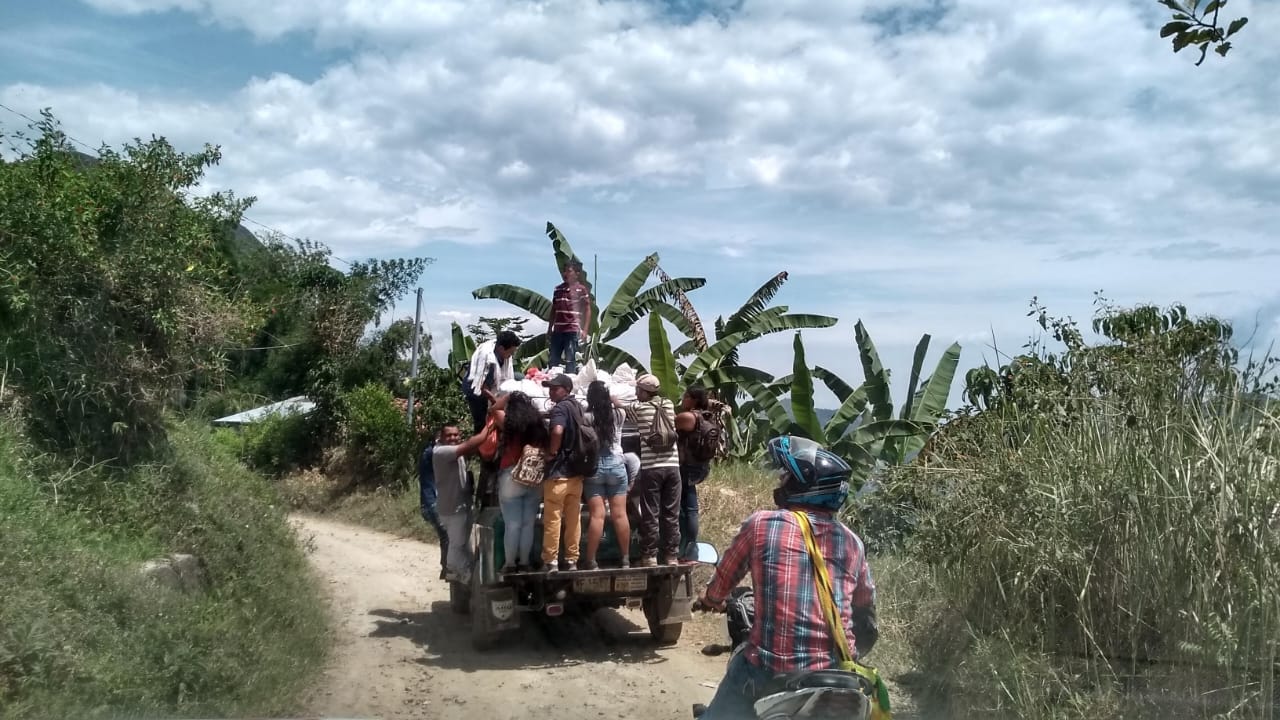 Imagen de archivo - Caracol Radio