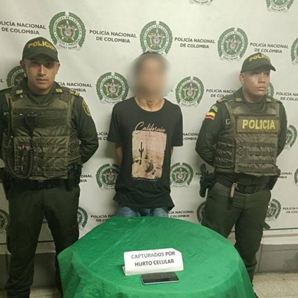 En Medellín capturan a un joven minutos después de que atracara a una ciudadana egipcia
