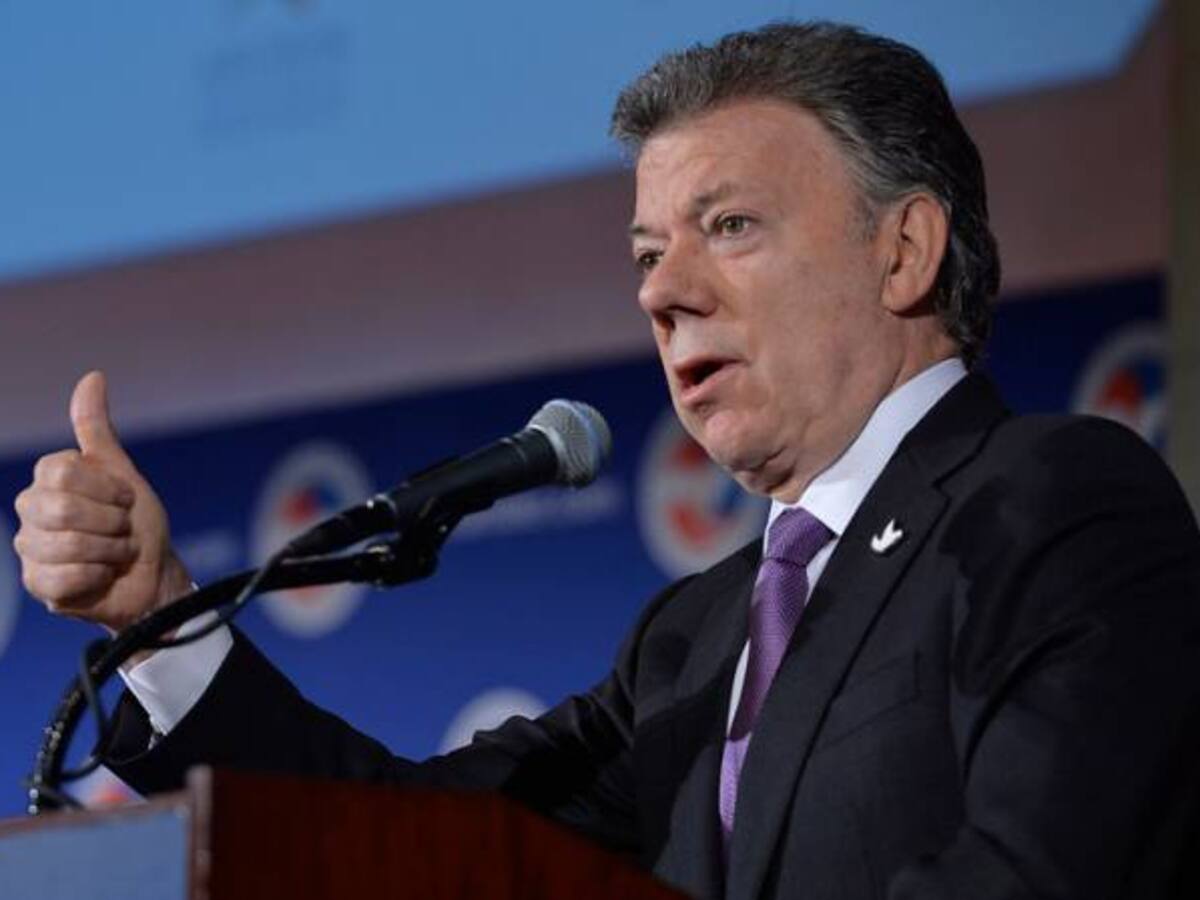El plebiscito es la forma de decir aquí no vamos a cometer una locura: Santos