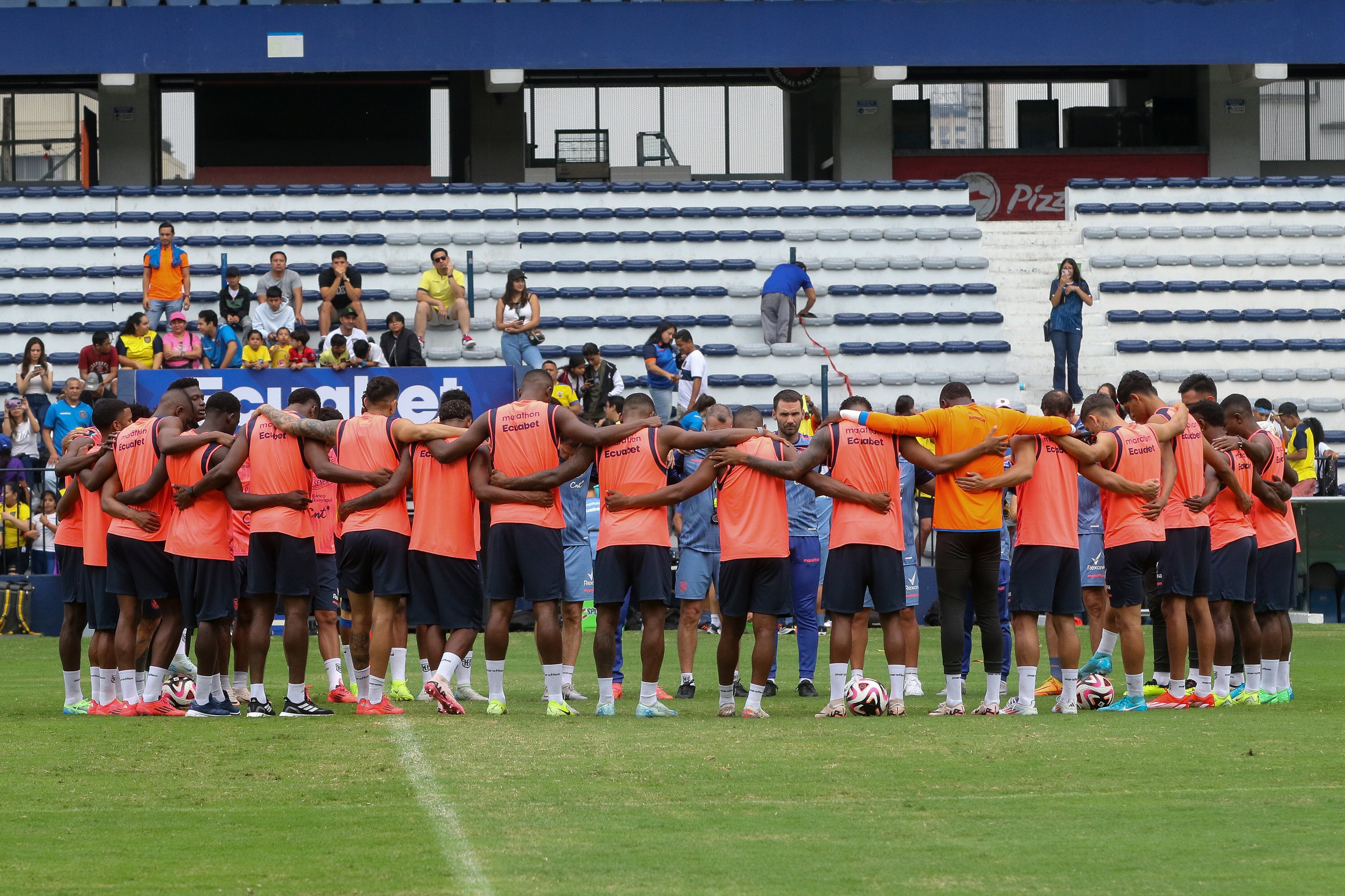 Seleccion de Ecuador en su entrenamiento EFE/Jonathan Miranda