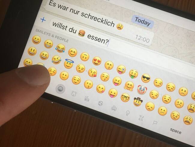 WhatsApp: Así podrá tener los nuevos emojis navideños