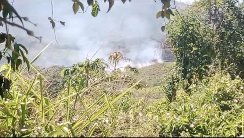Incendio por enfrentamientos en zona rural de El Zulia / Foto: Cortesía