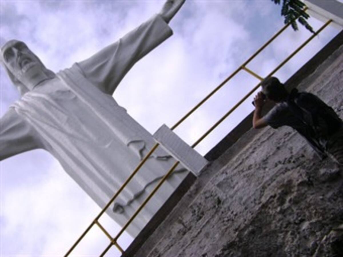 Roban pararrayos de emblemático Cristo Rey, en Cali