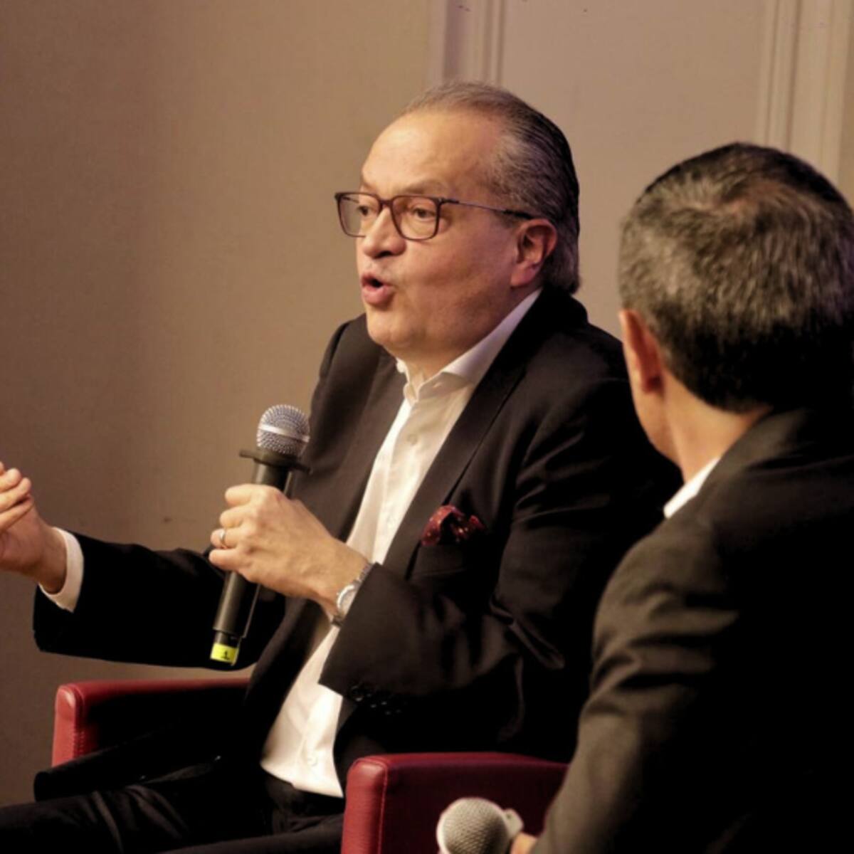 La tutela es el instrumento más claro de que la Constitución del 91 está vigente: Fernando Carrillo