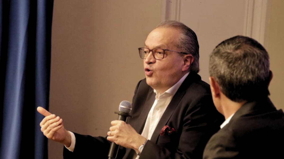 La tutela es el instrumento más claro de que la Constitución del 91 está vigente: Fernando Carrillo