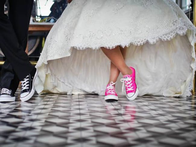 Estudio revela que casarse ayudaría a prevenir infartos