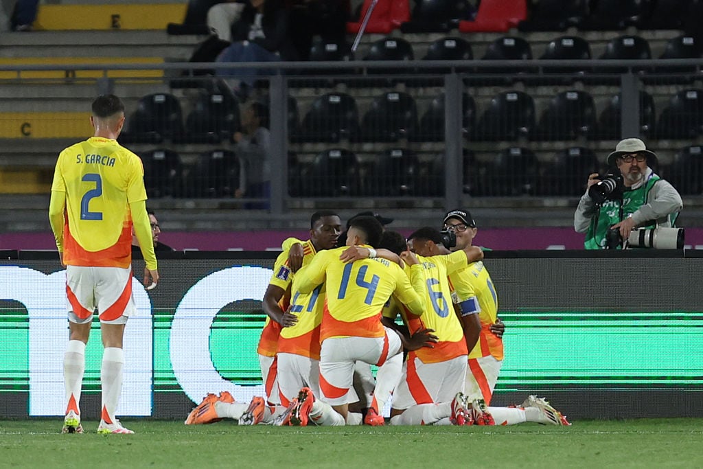 La Selección Colombia celebrando su triunfo frente Arabia Saudita / Getty Images