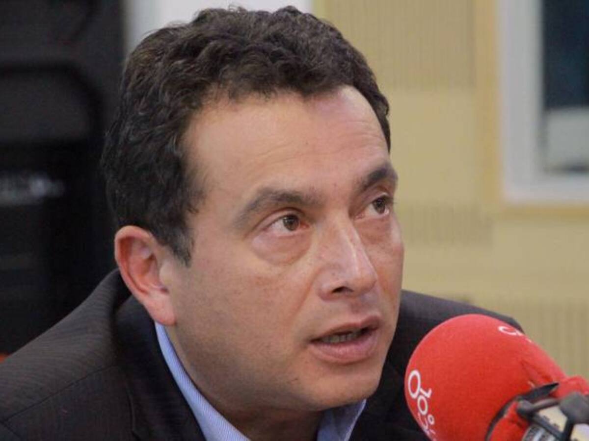 Personajes como “Inglaterra” compran la impunidad social que los protege: Libreros