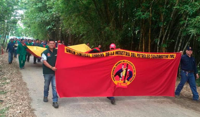 Trabajadores protestas por las millonarias deudas de contratistas de Ecopetrol