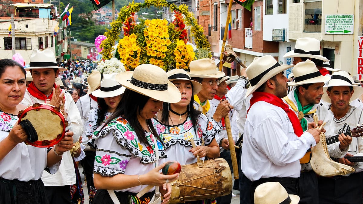 A pesar de la tragedia nacional por terremoto, sí habrá ferias y fiestas en municipios de Santander