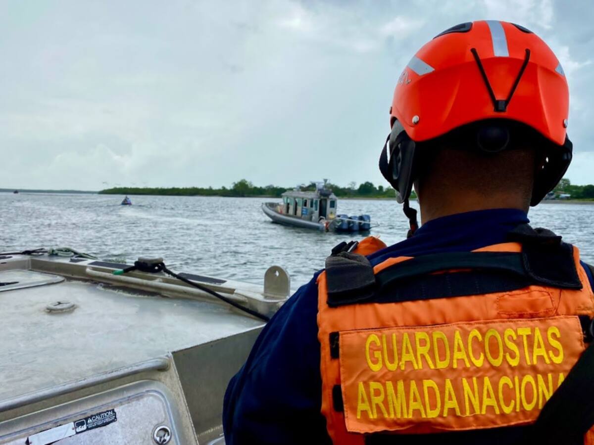 Armada adelanta la búsqueda de embarcación que naufragó en el Pacífico Caucano