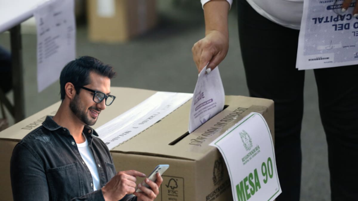 Hasta qué hora se puede votar HOY 26 de octubre a las consultas: Horario principales ciudades