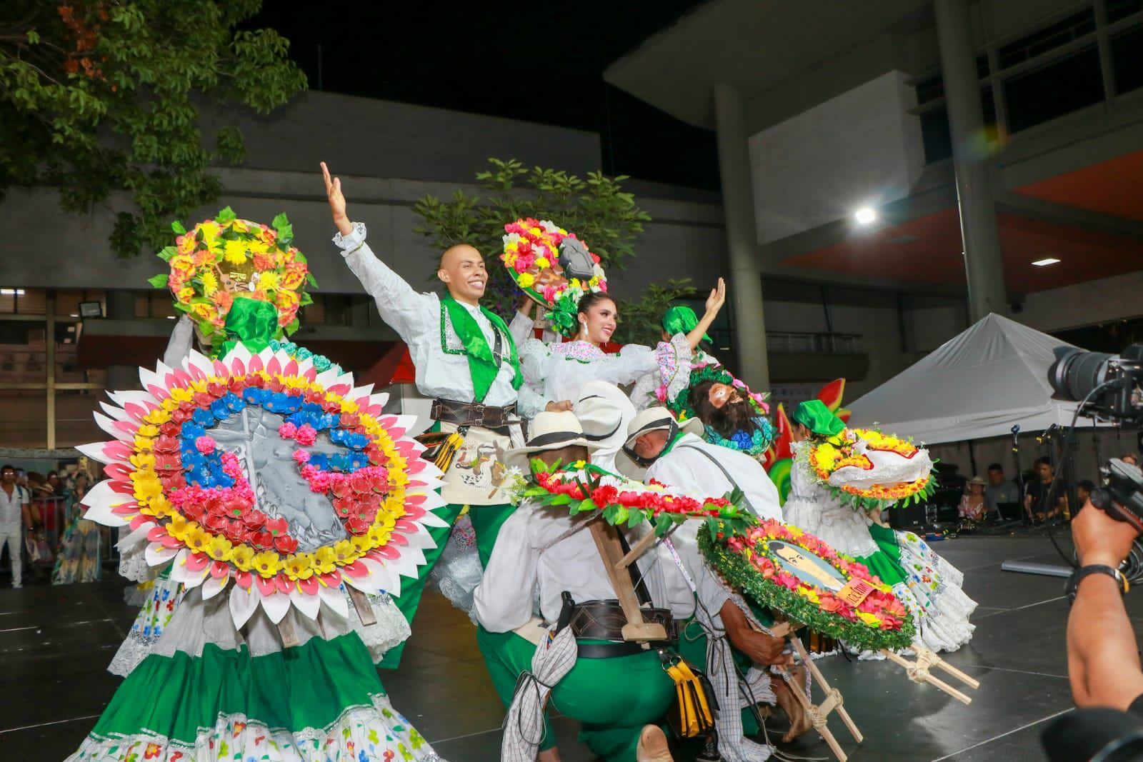 ¡23 candidatas, 23 regiones que llegaron al Huila a pegarse la rodadita!