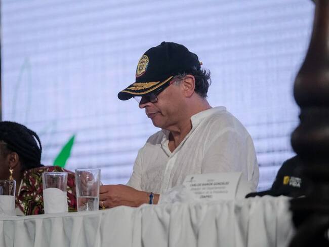 Al Oído: El presidente Gustavo Petro cree que está por encima de la ley