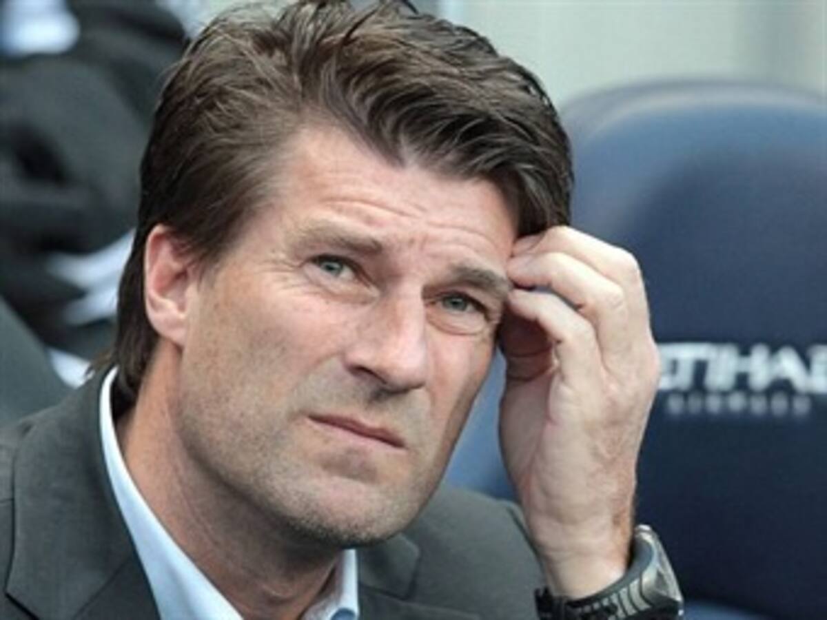 PSG adelanta conversaciones con Laudrup para reemplazar a Ancelotti
