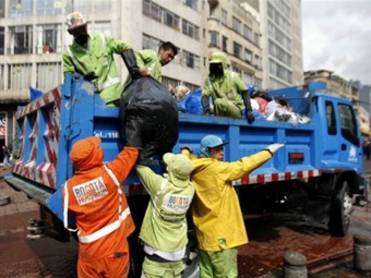 Alcalde Petro ratifica al gerente de Aguas de Bogotá