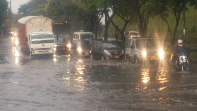 En Pereira hubo inundaciones y cierres permanentes del Aeropuerto todo el fin de semana.