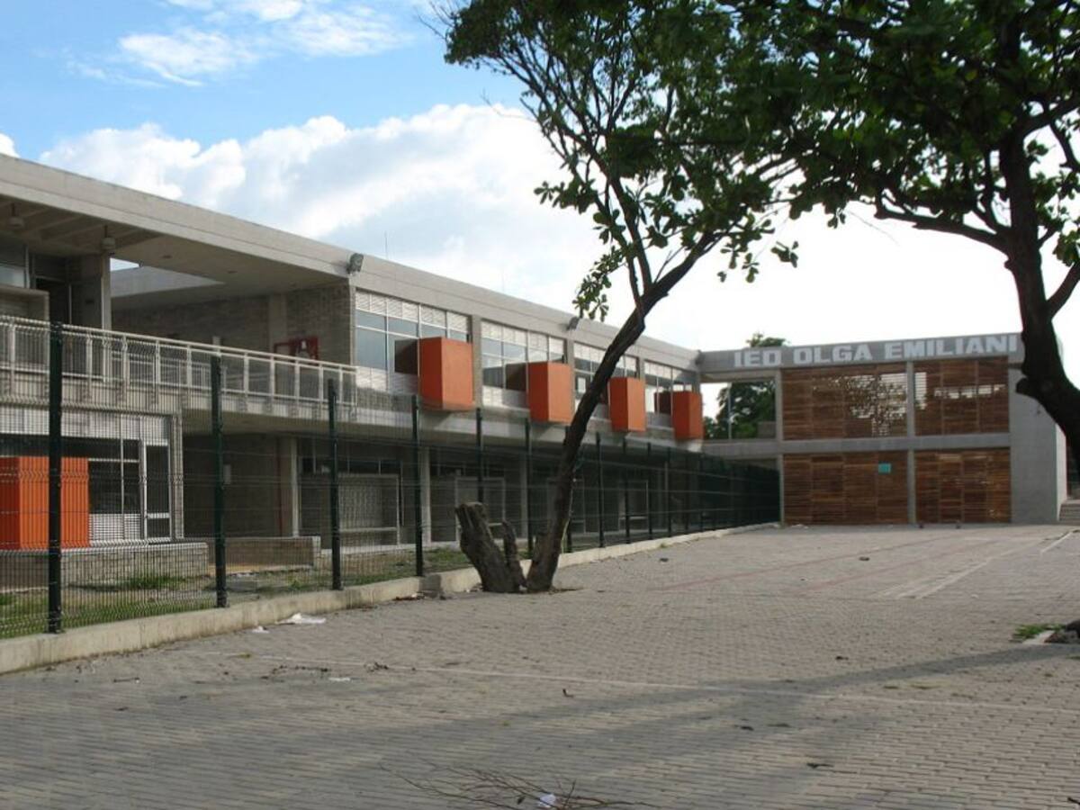 Colegio Olga Emiliani ya tiene nuevo administrador