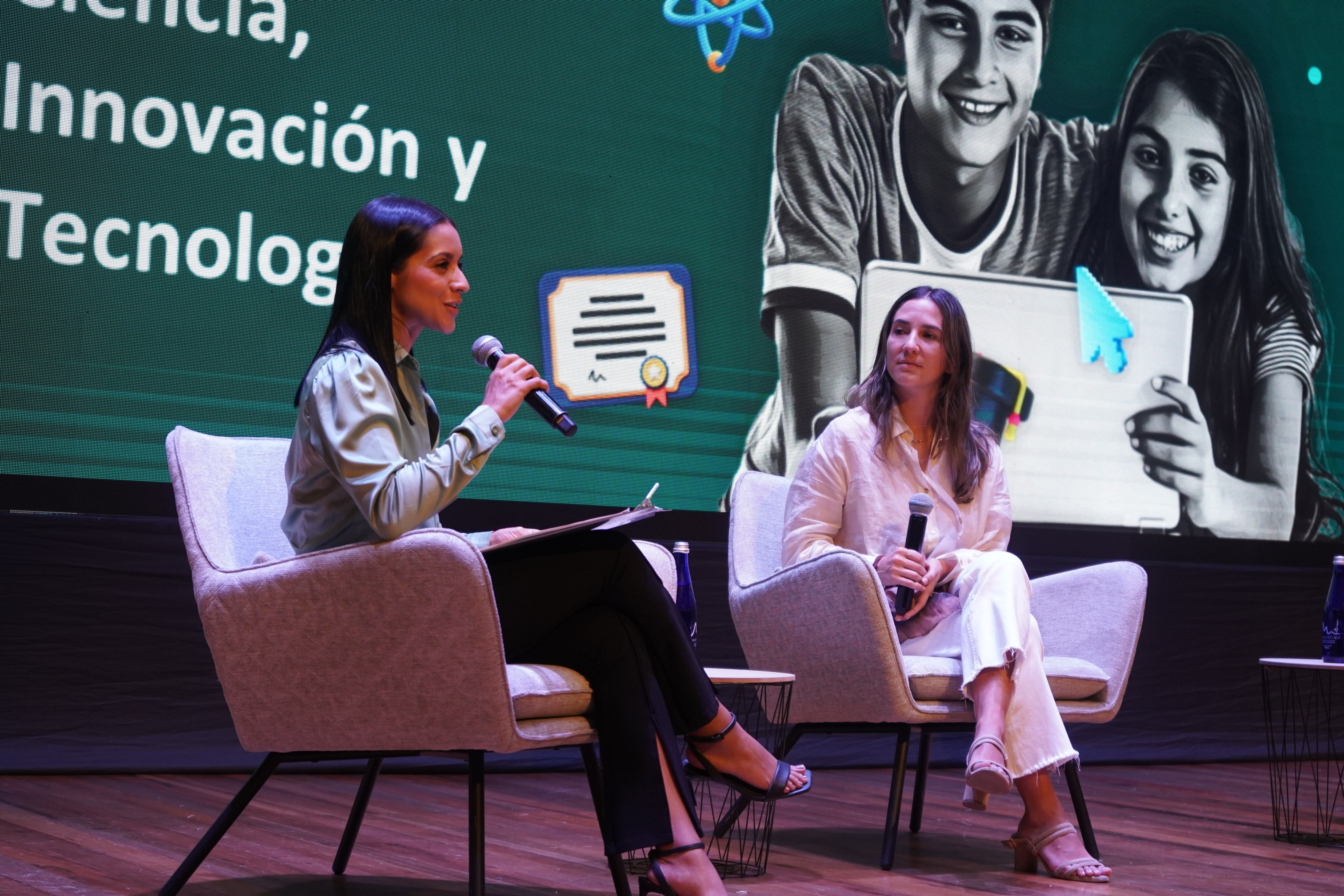 María del Mar Vélez, directora y cofundadora de Crack The Code. | Foto: Caracol Radio