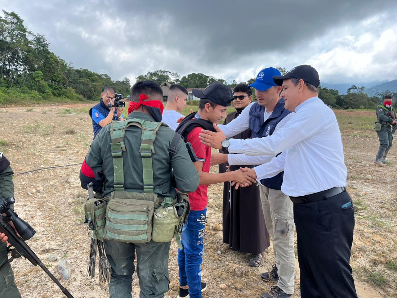 Militares liberados en el Catatumbo / Foto: Cortesía para Caracol Radio