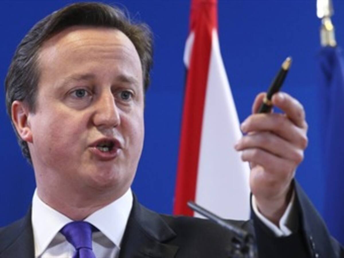 Necesitamos unirnos urgentemente para poner fin a matanzas en Siria: Cameron