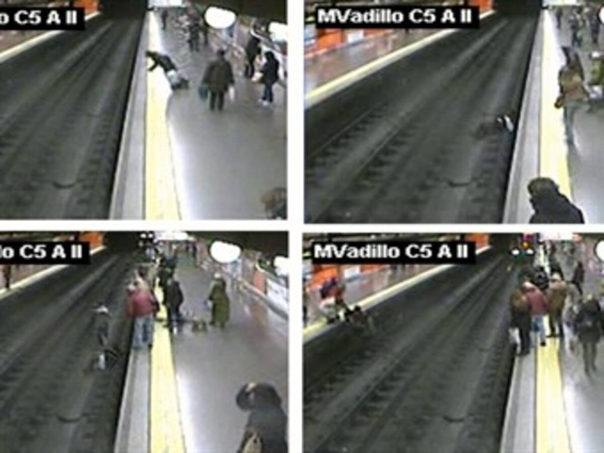 Policía se convirtió en héroe tras arrojarse a las vías del metro para salvar una mujer